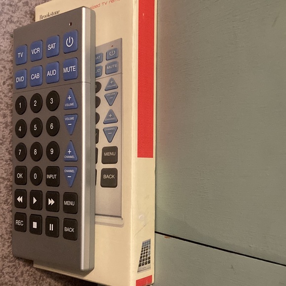 Brookstone Super Sized 6 in 1 Remote Control TV DVD V Jumbo SENIOR LARGE BUTTONS - Picture 7 of 9